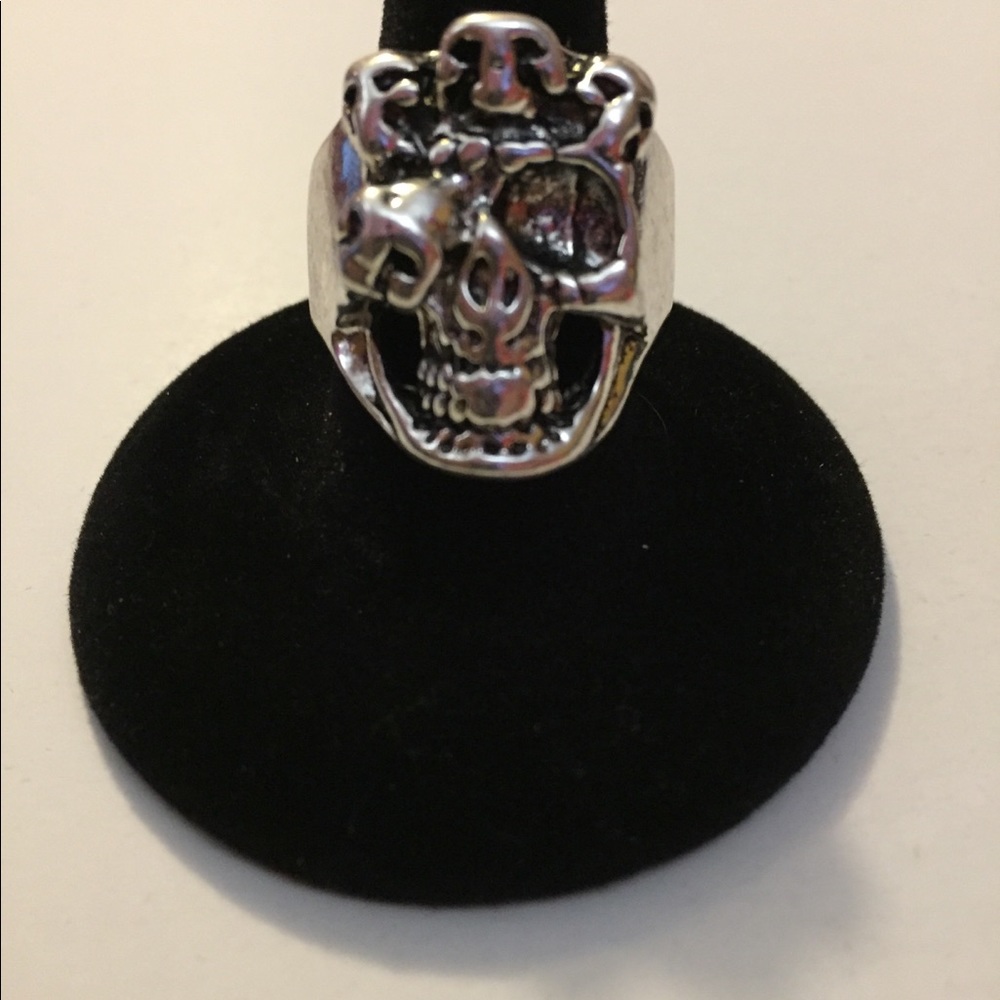 Rings - Picture 3 of 8